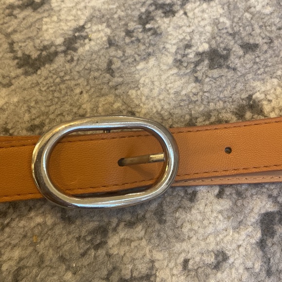 Forever 21 Tan Belt - Picture 2 of 3